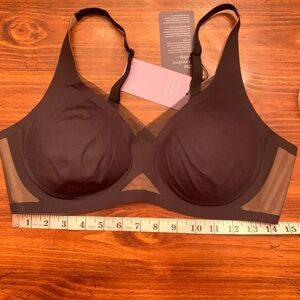 Honeylove Black Full-Coverage Bra with Adjustable Straps